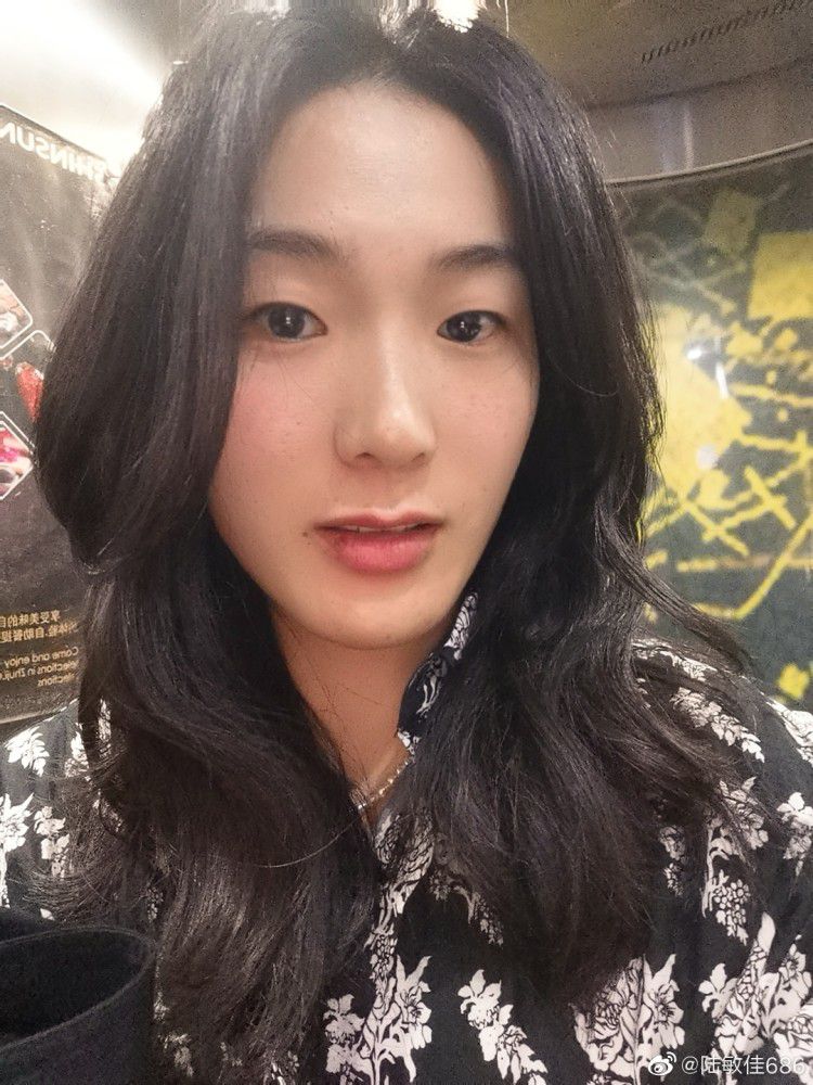 上半场，福登助攻格拉利什破门，埃德森出击破坏单刀，铲倒马特塔染黄；下半场阿尔瓦雷斯进球被吹，刘易斯破门，马特塔扳回一城+造点，福登补时送点，奥利斯点射绝平。